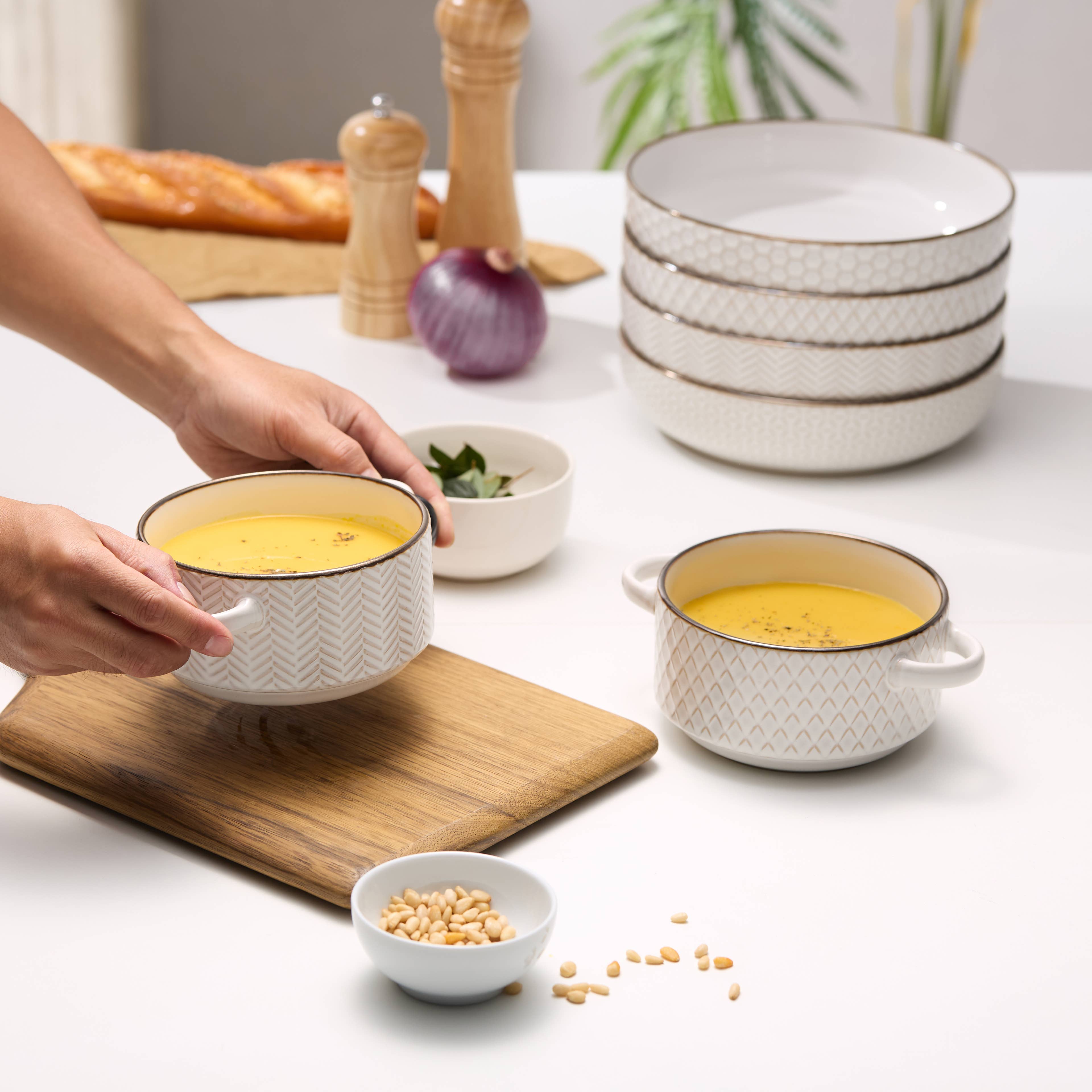 Kook Ceramic Pasta Bowls, 40 oz, Set of 4, Cream/Copper-Casa Dolce