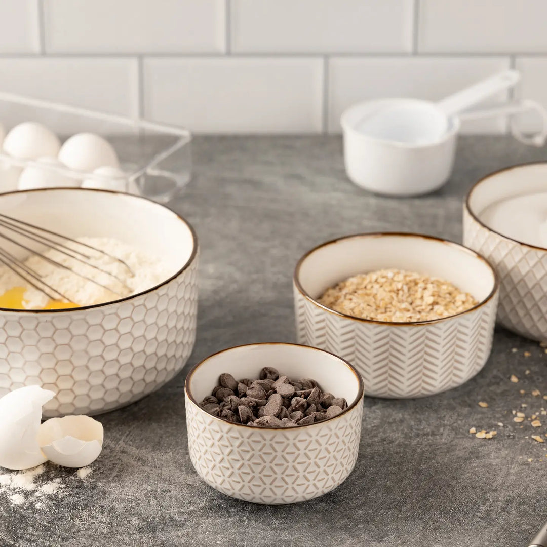 Kook Ceramic Nesting Bowls with Lids, Set of 4-Casa Dolce